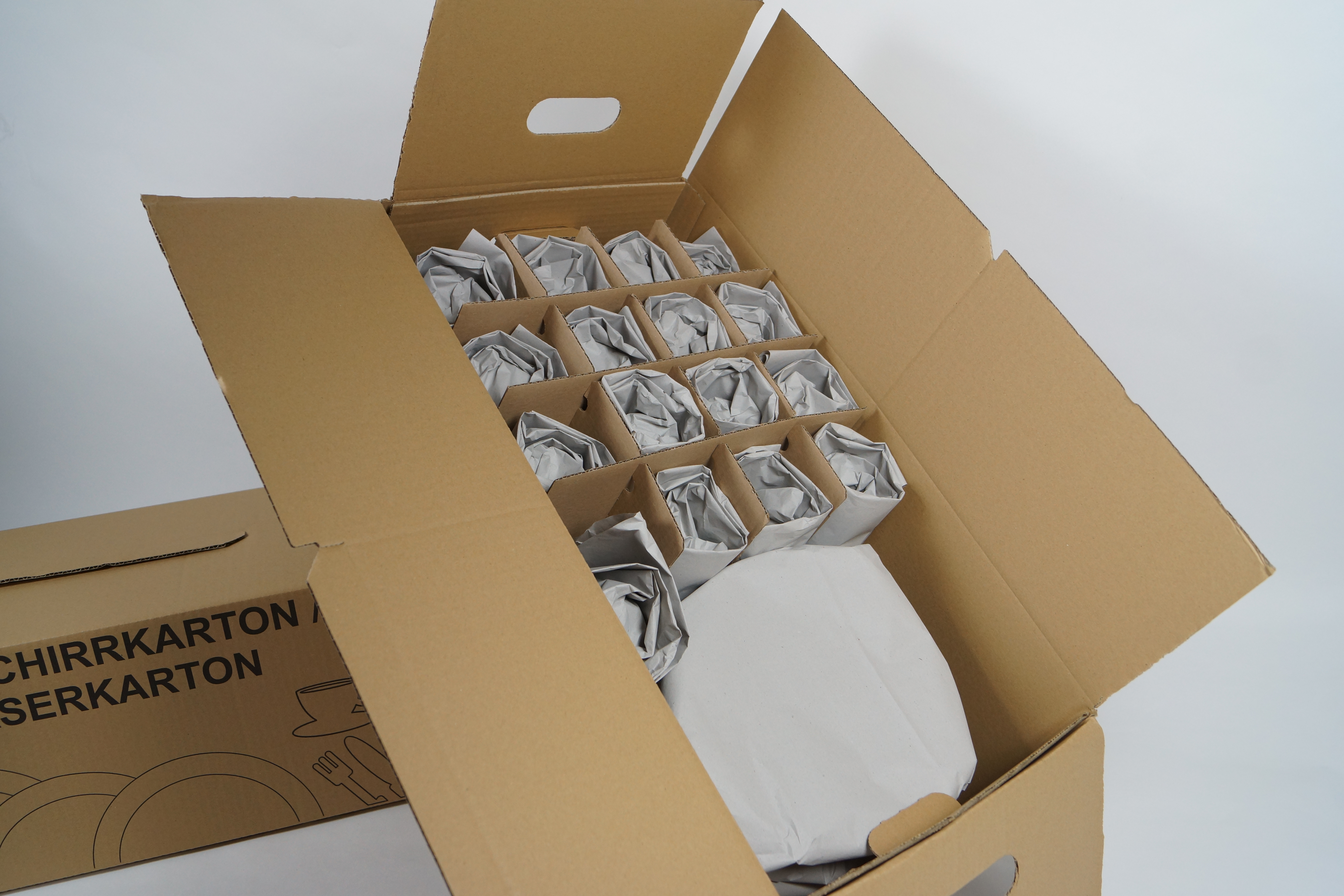 DMG AKTIENGESELLSCHAFT Geschirrkarton 2 Stück  mit Gefacher 62x31,6x23cm 1-wellig